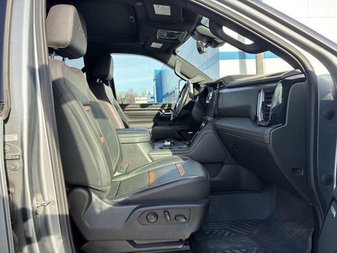 Used 2024 GMC Sierra 2500 AT4 w/ Max Trailering Package image 29