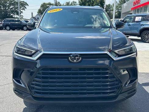 Used 2024 Toyota Grand Highlander AWD image 9