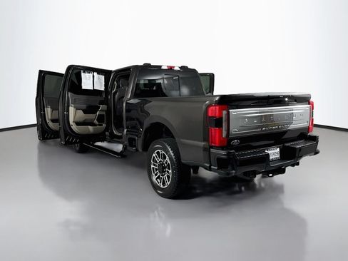 Used 2025 Ford F350 Platinum w/ Platinum Plus Package AWD/4WD image 30