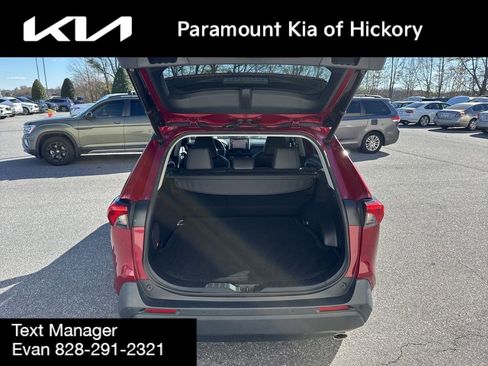 Used 2020 Toyota RAV4 XLE Premium image 10