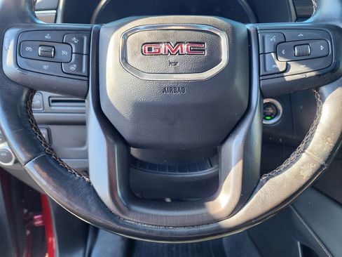 Used 2022 GMC Yukon XL AT4 image 29