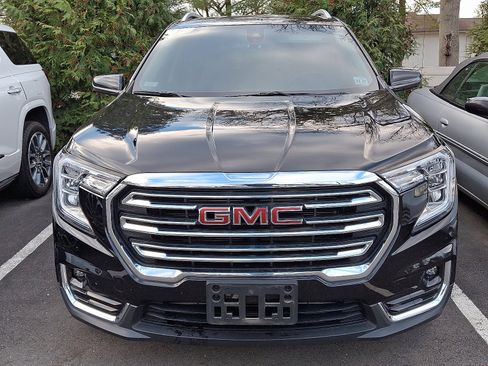 Used 2022 GMC Terrain SLT image 3