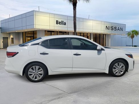 Used 2025 Nissan Sentra S FWD image 7