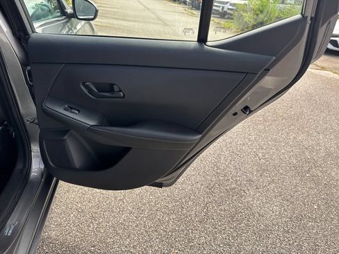 Used 2024 Nissan Sentra S FWD image 16