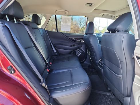 Used 2022 Subaru Outback Limited image 15
