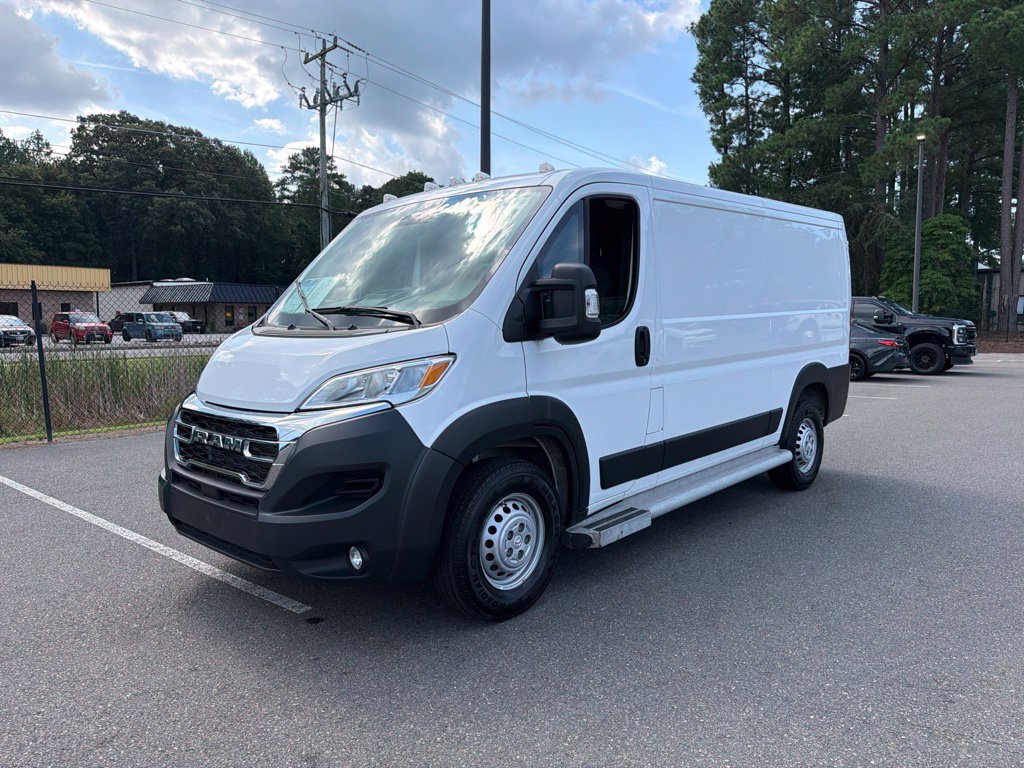 Used 2025 RAM ProMaster 2500 w/ U-Haul Equipment Group FWD image 1