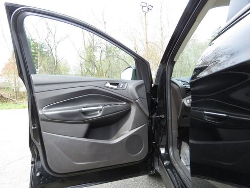 Used 2018 Ford Escape SEL w/ Ford Safe & Smart Package AWD/4WD image 9