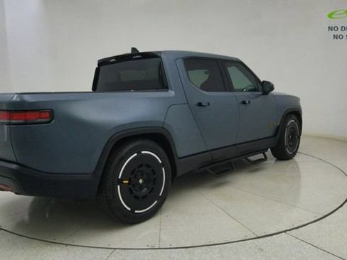 Used 2025 Rivian R1T Premium AWD/4WD image 71