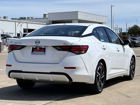 Used 2024 Nissan Sentra SV image 4