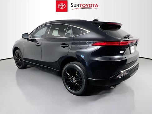 Used 2023 Toyota Venza Nightshade AWD/4WD image 6