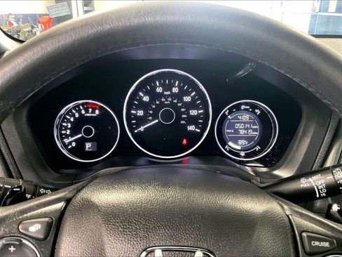 Used 2019 Honda HR-V Sport image 24