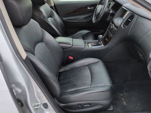 Used 2017 INFINITI QX50 Journey w/ Premium Package image 26