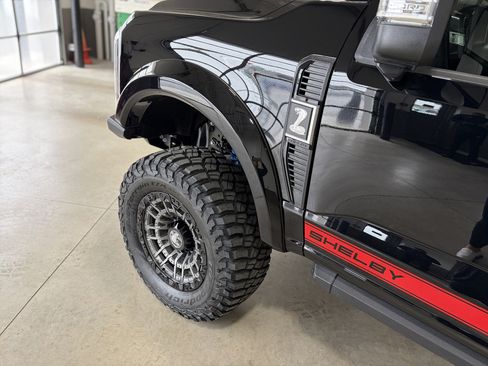 New 2026 Ford F250 Lariat w/ Black Appearance Package AWD/4WD image 18
