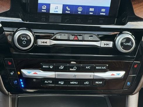 Used 2023 Ford Explorer King Ranch w/ Technology Package image 18