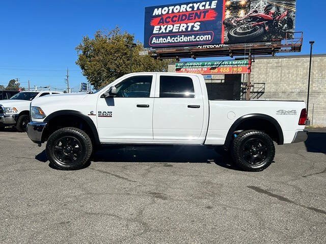 Used 2018 RAM 2500 Tradesman w/ Chrome Appearance Group AWD/4WD image 5