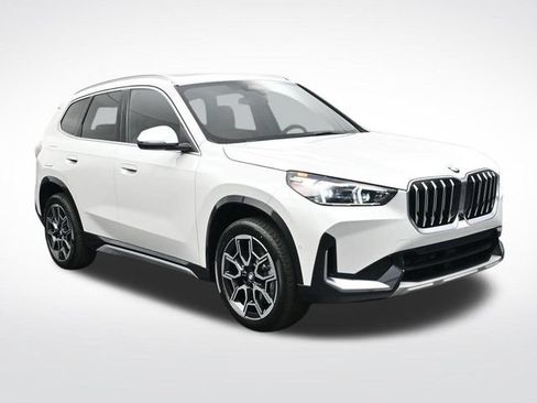 New 2026 BMW X1 xDrive28i w/ Technology Package AWD/4WD image 2