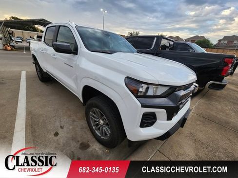 Used 2024 Chevrolet Colorado LT w/ LT Convenience Package II RWD image 1