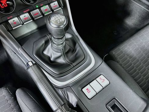Used 2023 Toyota GR86 RWD image 23