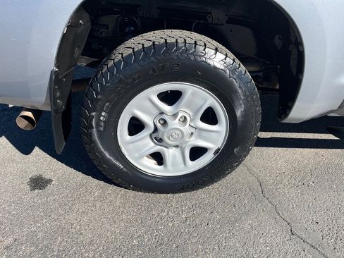 Used 2012 Toyota Tundra 2WD CrewMax image 40