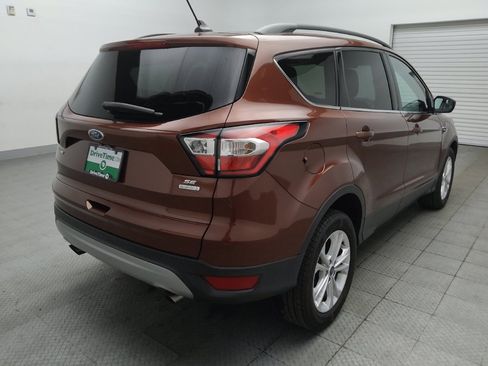 Used 2018 Ford Escape SE w/ SE Sync 3 Package FWD image 9