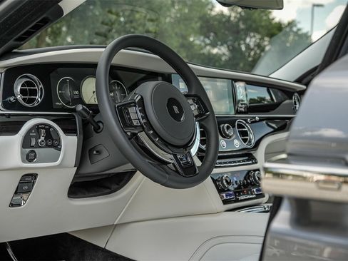 New 2025 Rolls-Royce Ghost image 16