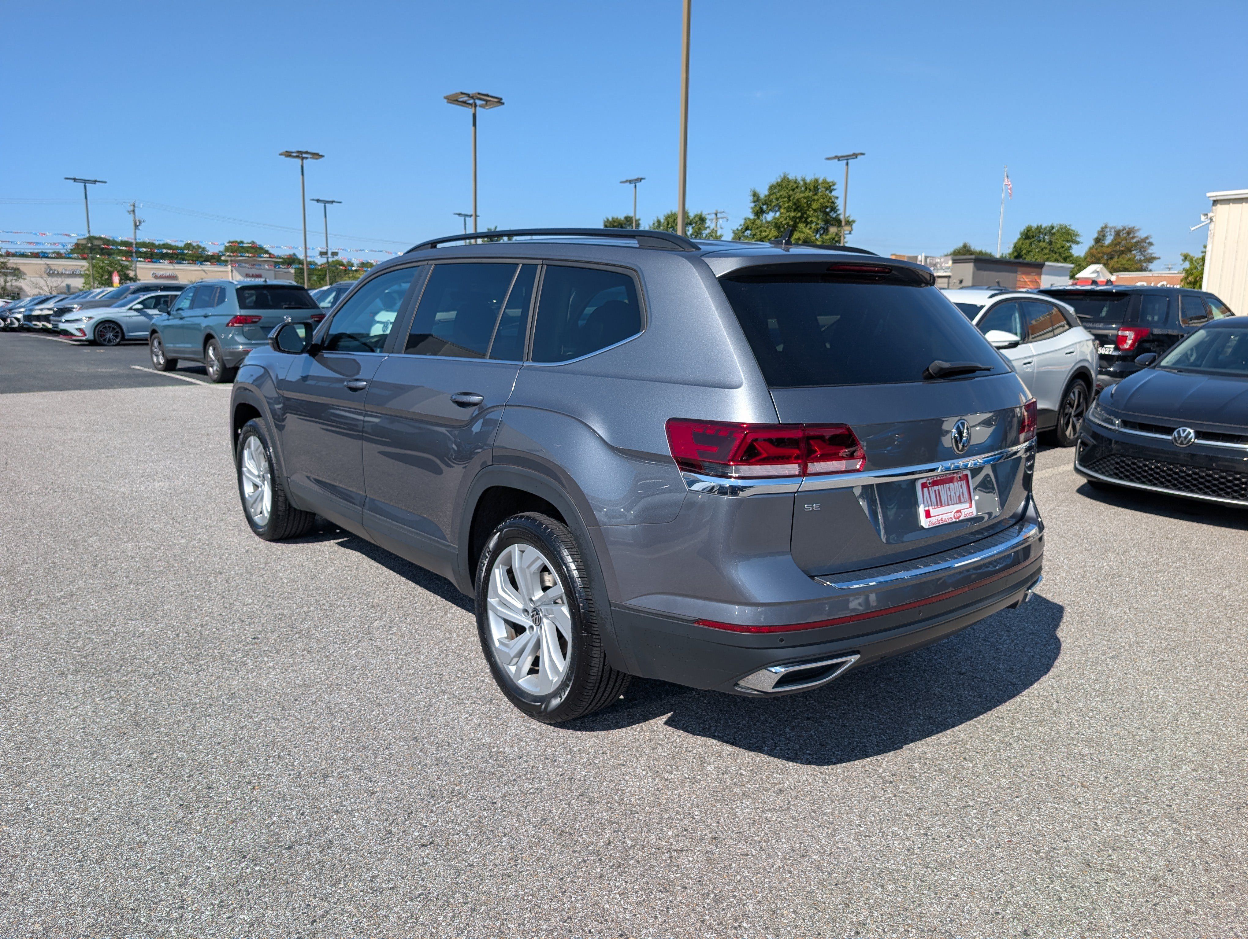 Used 2023 Volkswagen Atlas SE AWD/4WD image 5