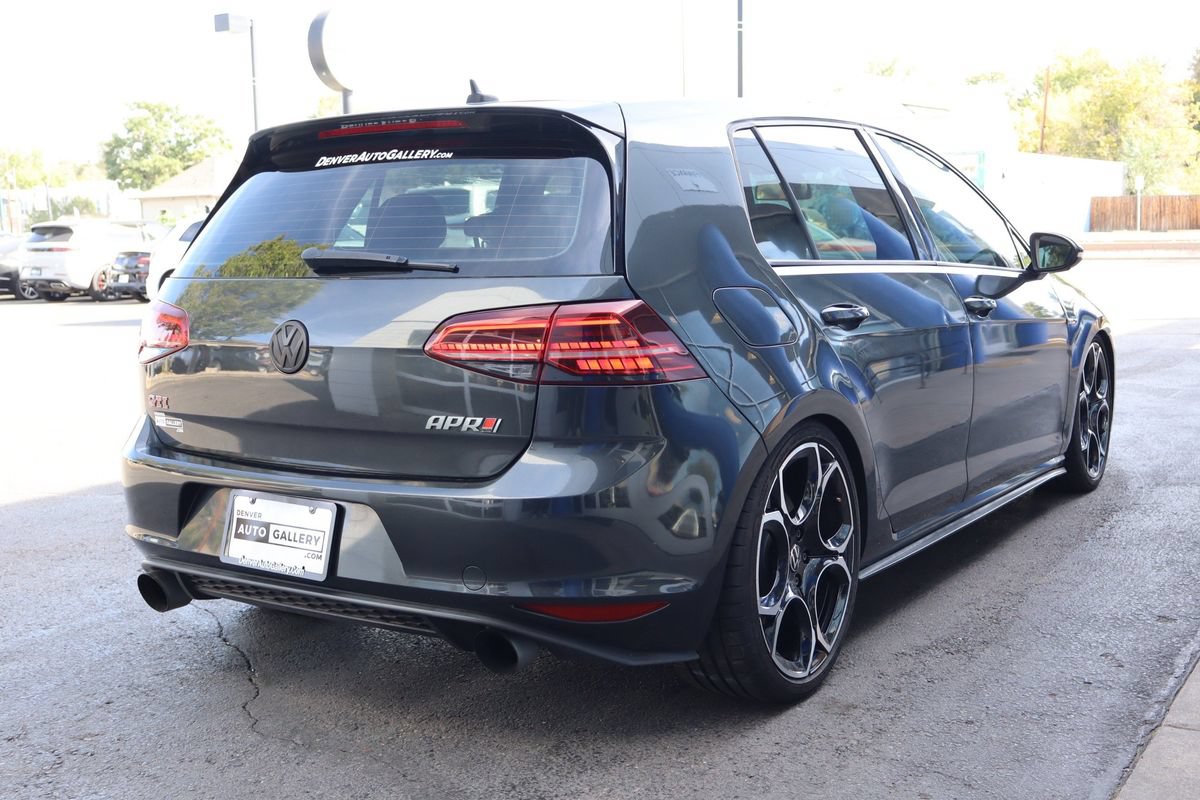 Used 2017 Volkswagen GTI SE FWD image 5