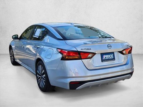 Used 2023 Nissan Altima 2.5 SV image 7