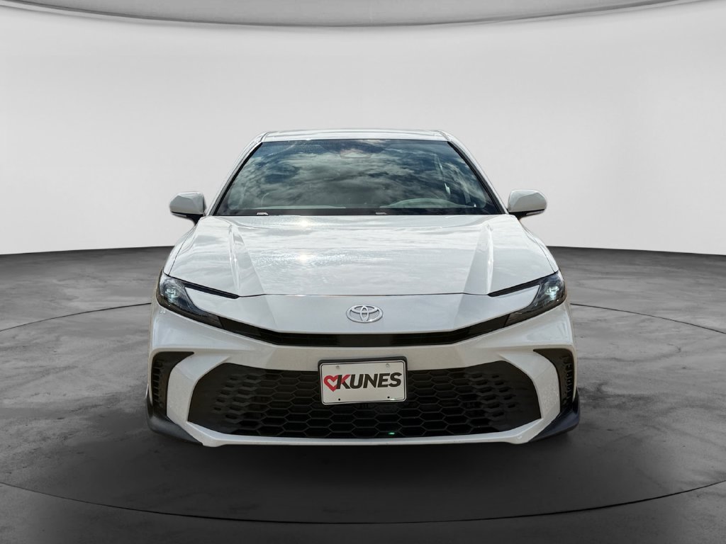 Used 2026 Toyota Camry SE FWD image 3