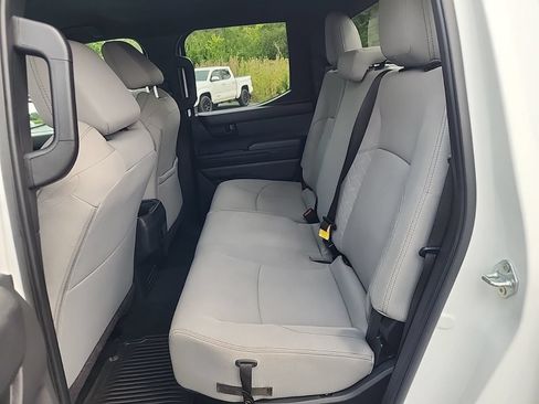 Used 2024 Toyota Tacoma SR5 AWD/4WD image 30