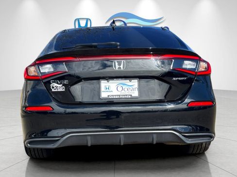Used 2023 Honda Civic Sport image 4