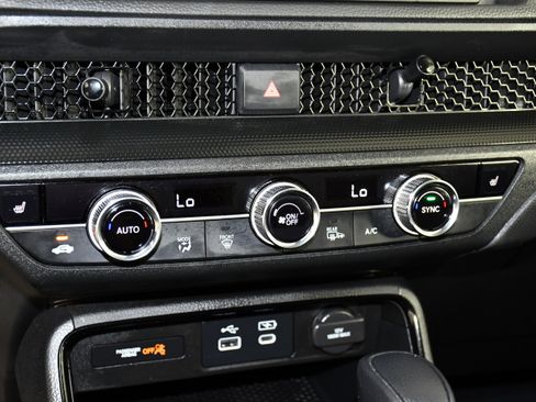 Certified 2024 Honda CR-V EX image 28