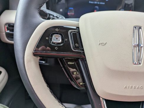 Used 2025 Lincoln Corsair FWD w/ Equipment Group 101A image 16