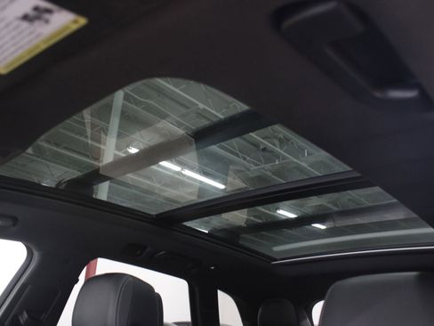 Used 2018 Audi SQ5 Premium Plus w/ Navigation Package image 32