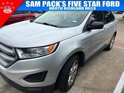 Used 2018 Ford Edge SE FWD image 1