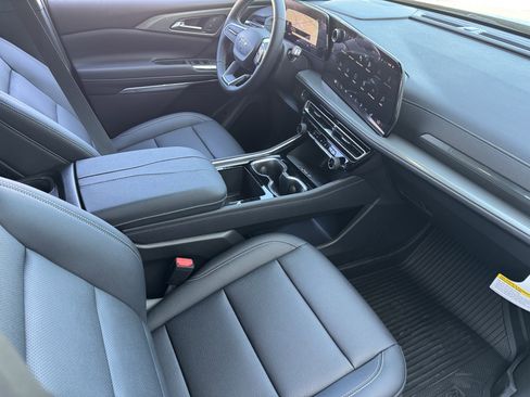New 2026 Chevrolet Traverse LT w/ Midnight/Sport Edition AWD/4WD image 22