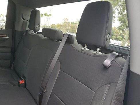 Used 2023 GMC Sierra 1500 SLE image 8