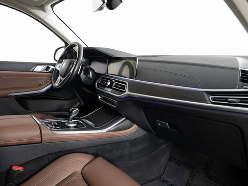 Used 2022 BMW X7 xDrive40i w/ Premium Package image 33