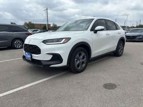 Used 2026 Honda HR-V LX image 1