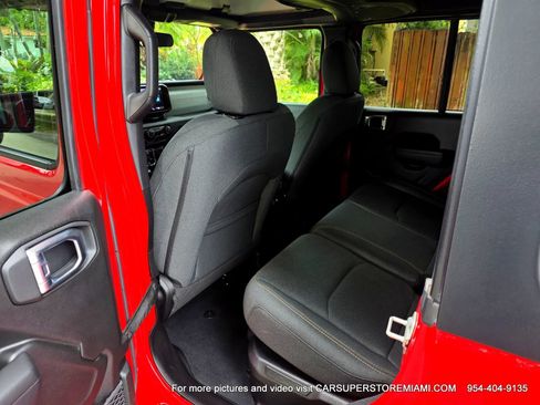 Used 2024 Jeep Wrangler Unlimited w/ Convenience Group AWD/4WD image 33