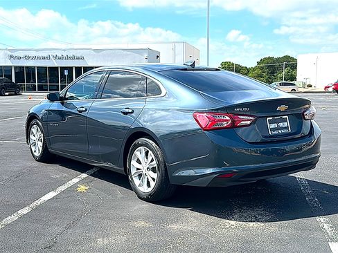 Used 2021 Chevrolet Malibu LT FWD image 6
