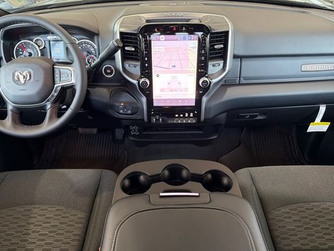 New 2026 RAM 2500 Big Horn AWD/4WD image 11