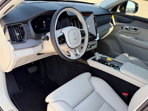 New 2027 Volvo XC90 B6 Ultra AWD/4WD image 11