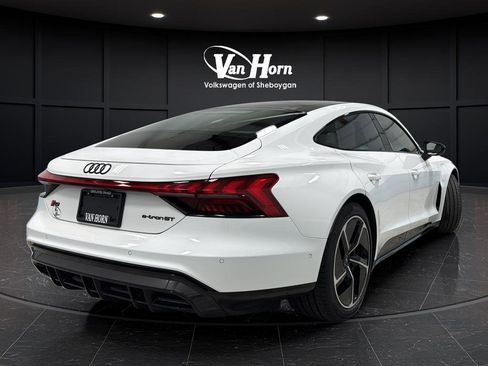 Used 2024 Audi RS e-tron GT w/ Carbon Performance Package AWD/4WD image 7