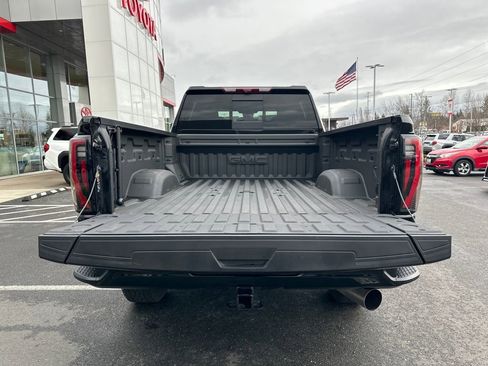 Used 2025 GMC Sierra 3500 AT4 w/ AT4 Premium Plus Package image 26