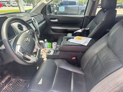 Used 2018 Toyota Tundra SR5 w/ SR5 Upgrade Package AWD/4WD image 3