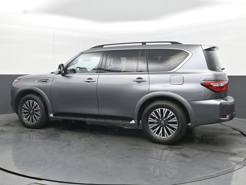 Used 2024 Nissan Armada SL w/ Midnight Edition Package image 7