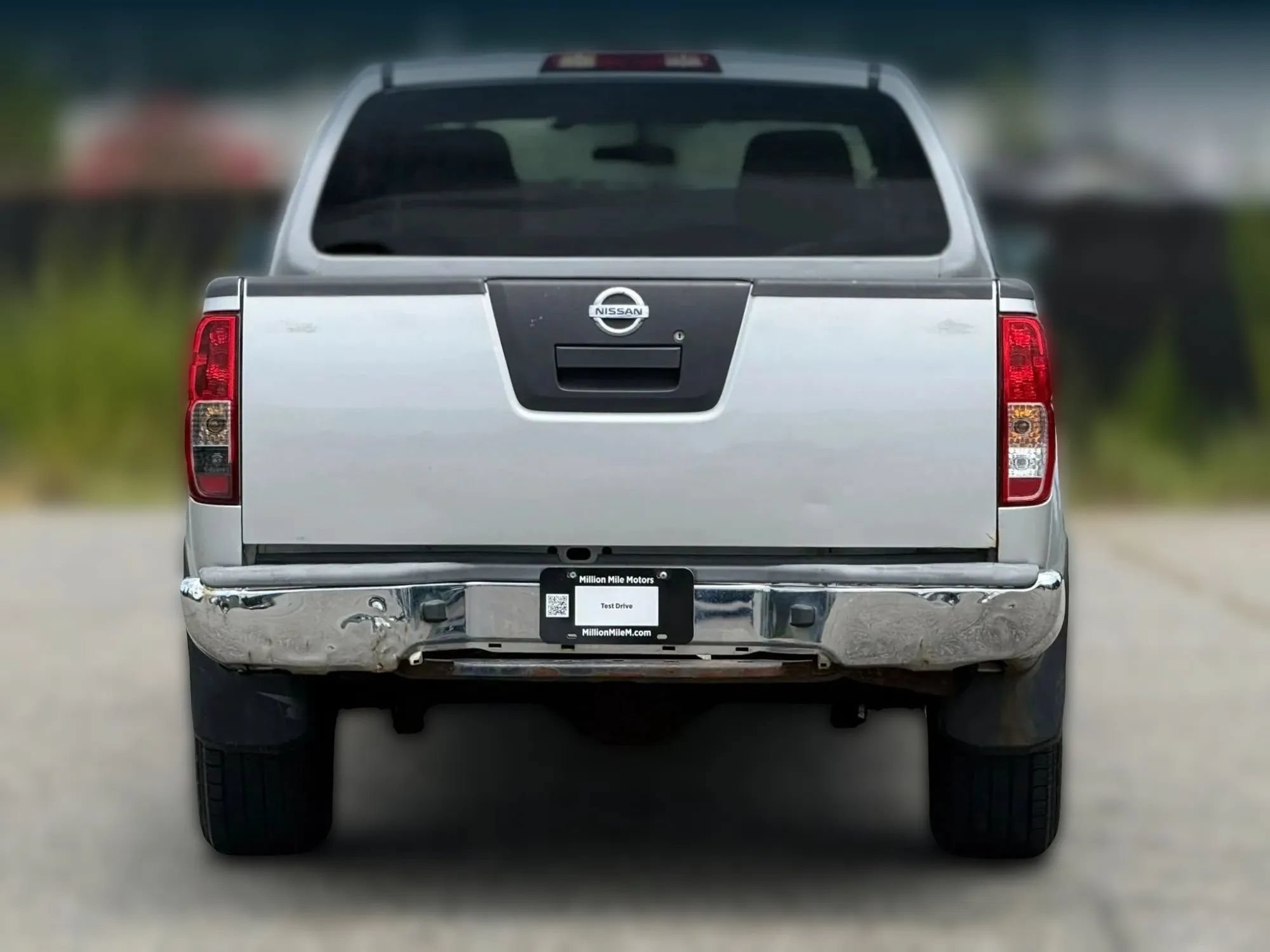 Used 2012 Nissan Frontier SV AWD/4WD image 4