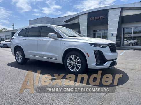 Used 2024 Cadillac XT6 Luxury w/ LPO, Floor Liner Package AWD/4WD image 1