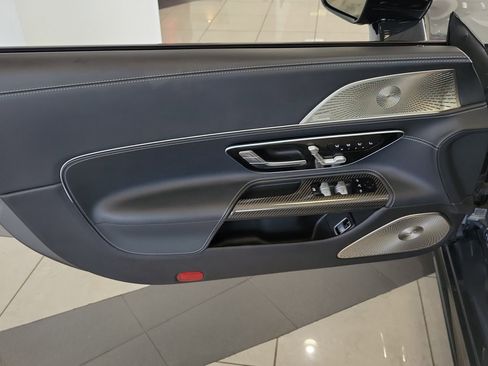 Used 2022 Mercedes-Benz SL 63 AMG 4MATIC image 16